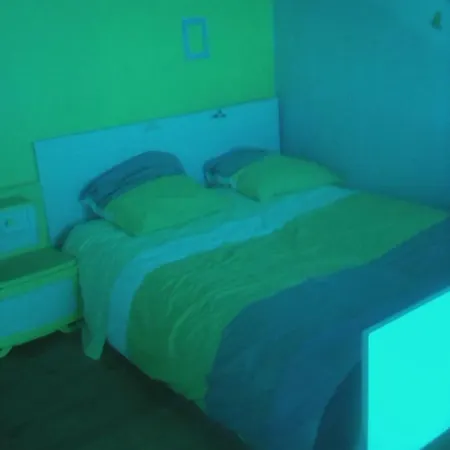 Familial A Proximite D'une Mini Ferme *